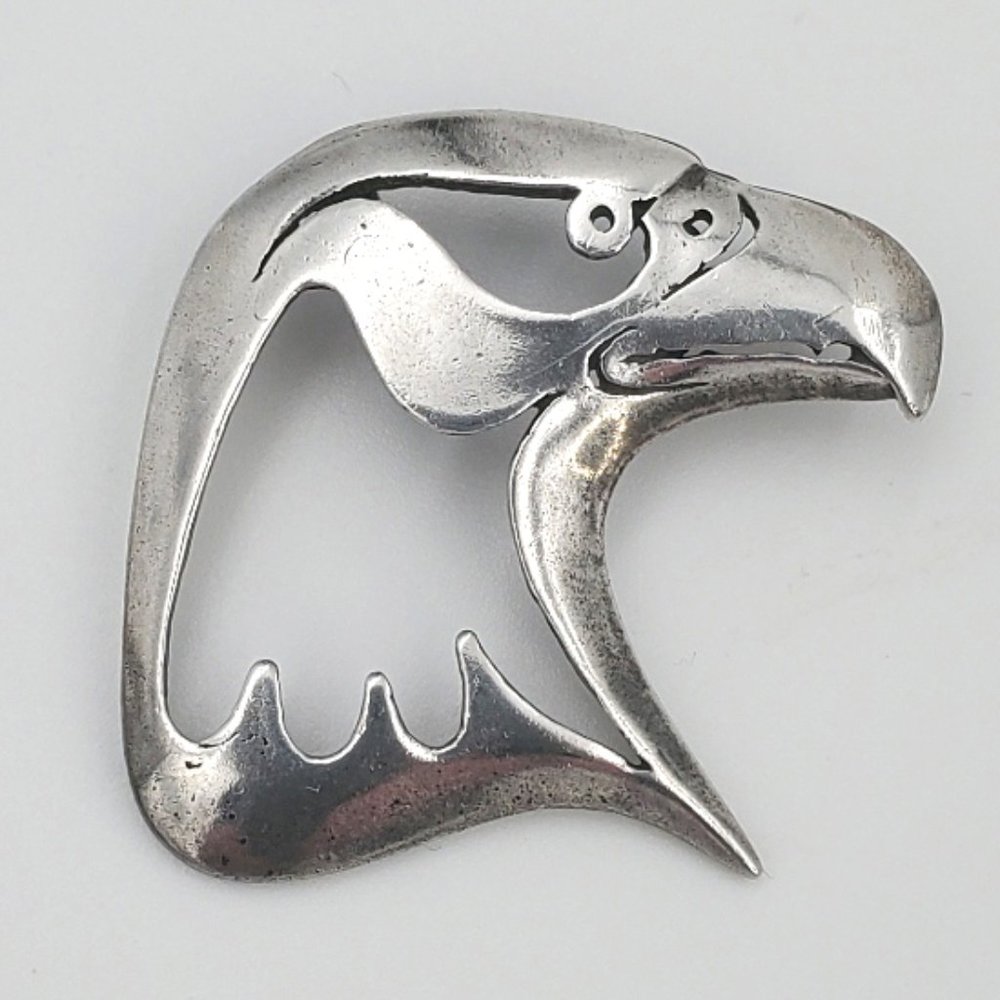 Fantastic Vintage Sterling Silver Eagle Head Pendant